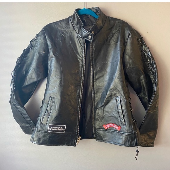 Biker leather jacket in great condition - Picture 4 of 6